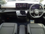 セレナ 1.4 e-POWER ハイウェイスターV マルチベッド 