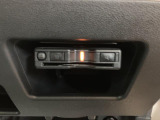 ETC車載器装備。高速道路のご利用時にとても便利♪セットアップをしてからお渡ししますので、あとはETCカードを差し込むだけで、わずらわしい料金所での現金支払いが不要となりスムーズに通過できます。