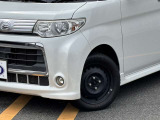 当店の展示車のほとんどが、本州より仕入れを行っております!下廻りのサビが少なく、コンディションも良好です!お値段もできる限り無駄を省き、ご提供できるギリギリの価格でご提供させていただいております♪
