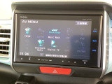 ナビ機能だけでなく、ミュージックサーバー、Bluetooth、フルセグテレビ、DVDとCD再生など、オーディオ機能がついています。