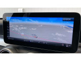【コマンドシステム】センターのコントローラーとスイッチ類及び音声認識機能により、ナビゲーションやオーディオ&ビジュアル、車両設定等を安全に操作できます。また高精度ディスプレイを採用しています。