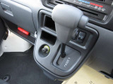 当店のお車をご覧頂き誠にありがとうございます。ホンダカーズ帯広 です。オススメの内装写真や装備写真を掲載しておりますので、ごゆっくりとご覧下さいませ。