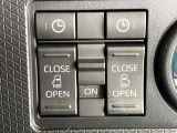 【両側パワースライドドア】スマートキーや運転席のスイッチで後席両側スライドドアの開閉が可能♪電動だから力を入れてドアを開ける必要が無く、小さなお子様でも簡単に開け閉めでき快適です♪