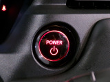 鍵を取り出さなくても、ワンプッシュでエンジンのスタート、ストップが簡単にできて便利です。