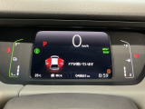 メータは先進的なデジタルメーターを採用!ゆっくりと数字が動くのでとても見やすく表示されます!平均燃費なども表示、エコな運転の手助けをしてくれます!