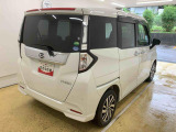当店では車両本体価格以外に、諸費用を含めた支払総額も表示しておりますので、お客様の予算にピッタリのおクルマお選びができます。コーティングやJAFをセットにしたオトクな購入パックも好評です。