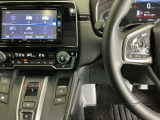 停車中にブレーキペダルを踏み続けなくてもブレーキ保持ができるオートマチックブレーキホールド機能もついております。