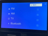ブルートゥースに接続することにより、スマホに入ったお気に入りの音楽を車内で楽しむことができます♪あると本当に便利な機能になっています!
