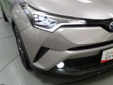 Bi-Beam LEDヘッドランプ+LEDクリアランスランプ+LEDシーケンシャルターンランプ+LEDデイライト+LEDフロントフォグランプ 少ない電力で明るく照らします☆彡