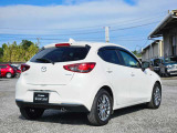 【MAZDA2】マツダのメーカー名を冠したコンパクトカーです。小さめの車体で運転しやすく、かつ5人乗りなので、家族が増えても安心です。「好きを探せる相棒」をコンセプトに誕生しました。外装は研磨をしております