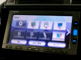 CD、DVD、Bluetooth、AM、FM、、スマートフォン接続ができます。