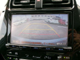 バックモニター付きですので、日常の駐車はもちろん、人や障害物などを映像で確認できるので安心です!(補助装置になりますので、目視でもご確認ください)