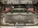 お車の状態をしっかりとお伝えするために1台の車両に付き40枚以上の画像を用意しております。外装はもちろん、室内の装備やお車の特徴などごらんください。