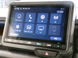 Bluetooth、AM、FM、AUX、スマートフォン接続ができます。