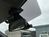 純正オプションの前方・車内用ドライブレコーダーが付いております。
