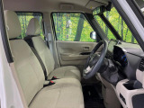 運転席シート廻りは使用感も少なく、良好な状態となっています。丁寧に使われていたことがよくわかりますね。