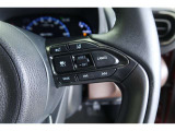 【レーダークルーズコントロール】アクセルペダルを踏まなくても、車間制御モードでは、先行車の車速変化に合わせた追従走行を行い、自動的に加速・減速・停止をします。