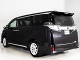 ★展示前点検実施★特殊な機材も用いて、全車点検を実施しております!