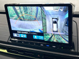 【マルチビューカメラシステム】専用のカメラにより、上から見下ろしたような視点で360度クルマの周囲を確認することができます☆縦列駐車や幅寄せ時に活躍してくれます♪