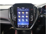 11.6インチの縦型ディスプレイに、ナビゲーション機能をはじめ、エンターテインメント、車両情報、エアコン操作、各種設定などを集約。タブレットのような感覚で、直感的に操作できます。