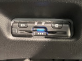 いまや快適なカーライフに欠かせないETCが付いています。