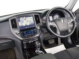 使いやすさや安全性を追求したステアリング周り!高級車ゆえにスイッチ類が多いのも特徴ですね!考え尽くされた配置ですぐに使いこなす事が出来ますのでご安心下さい!是非、体感してみて下さい!!