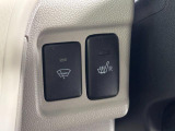 寒い日に大活躍のシートヒーターが運転席についてます♪シートぽっかぽか♪