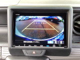 後方確認はバックカメラにお任せ♪後退時に便利で、駐車が楽になります♪