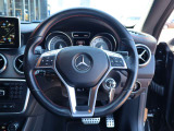 操作性に優れたステアリングで運転もスムーズです。