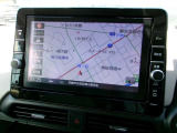 フルセグメモリーナビでCD・DVD再生はもちろん、ブルートゥース機器の接続が可能です。