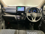 運転席からの視界が左右に広く隅々まではっきりと見渡せます。車の前端も把握しやすく安心して運転できます★