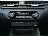 オートエアコンですので、車内を快適な空間に出来ます♪
