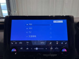 トヨタ純正14インチディスプレイオーディオ装備。