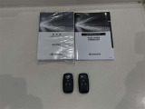 【キーレス】少し離れた場所からでもボタン一つでドアの開錠・施錠ができるのでとっても便利!