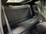 二列目も人が乗れる広さをしっかりと確保しているので4名乗車時でも楽しくドライブしていただけます。