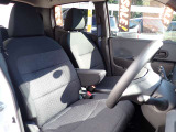 運転席は座り心地が良く快適に運転していただけます♪