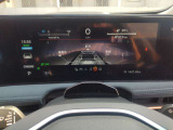 360&deg;セーフティアシスト(全方位運転支援システム)街中から高速道路、駐車場まで、あらゆるシーンで全方向から、安全運転を見守る。事故のリスクを低減し、より安全で快適な運転をサポート。