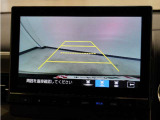 バックカメラ搭載です!車庫入れが苦手な人はもちろん、車両感覚に自信がある人にもお勧めです!見えない箇所が見えるようになるので、低い障害物や隠れてしまっている子供の存在等にも気付く事が出来ます。