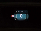 ヘッドアップディスプレイは視認性が非常に良く、運転時の視線を逸らさず様々な情報の確認が行えます。