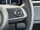 ステアリングスイッチ右側 全車速追従機能付ACC操作スイッチ、D assist切替ステアリングスイッチ。 前方から目を離すことなく操作できます!