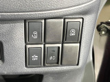 【パワースライドドア】スマートキーや運転席のスイッチでスライドドアの開閉が可能♪電動だから力を入れてドアを開ける必要が無く、小さいお子様でも、重い荷物を持っている時もラクに開け閉めできます♪