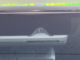【トヨタセーフティセンス】走行中に前方の車両等を認識し、衝突しそうな時は警報とブレーキで衝突回避と被害軽減をアシスト。より安全にドライブをお楽しみいただけます。