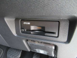 『ETC2.0』を装着しています♪♪ 有料道路での料金所の手間を省いて運転に集中できます♪♪ 車から離れる時はカードの抜き取りをお忘れなく♪♪
