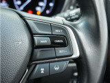 ◆アダプティブクルーズコントロール◆予め設定した車速内でクルマが自動的に加減速。前走車との適切な車間距離を維持しながら追従走行します。【LKAS】車線維持支援システムでステアリング操作を支援。