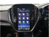 11.6インチの縦型ディスプレイに、ナビゲーション機能をはじめ、エンターテインメント、車両情報、エアコン操作、各種設定などを集約。タブレットのような感覚で、直感的に操作できます。