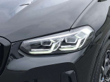 LEDのパワフルな白色光は太陽光の特性に近く、優れた視認性を発揮します。