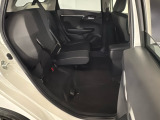 後席をはね上げれば、「もうひとつの荷室」が生まれます。
