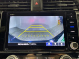 【バックモニター】後ろのカメラの映像をモニターに映し出すことができます!後方の見えない死角や、障害物との距離感をしっかり確認することができます!駐車が苦手な方におすすめです。