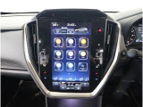 11.6インチの縦型ディスプレイに、ナビゲーション機能をはじめ、エンターテインメント、車両情報、エアコン操作、各種設定などを集約。タブレットのような感覚で、直感的に操作できます。