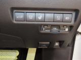 【トヨタ認定中古車の安心3】1年間走行距離無制限の「ロングラン保証」が付いています。年式は問わず、全国約5,000ヶ所のトヨタのお店で保証修理を受けることができます